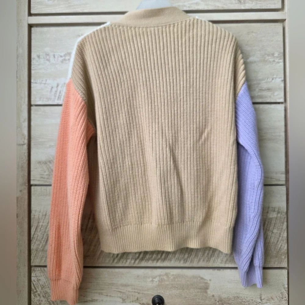 GAP Shaker-Stitch V-Neck Cardigan - Picture 8 of 8